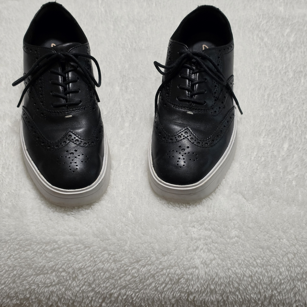 Clarks Black Leather Brogue-Style Platform Loafers